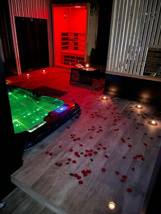 La Suite Grenoble Spa Jacuzzi Et Sauna Privatif ภายนอก รูปภาพ