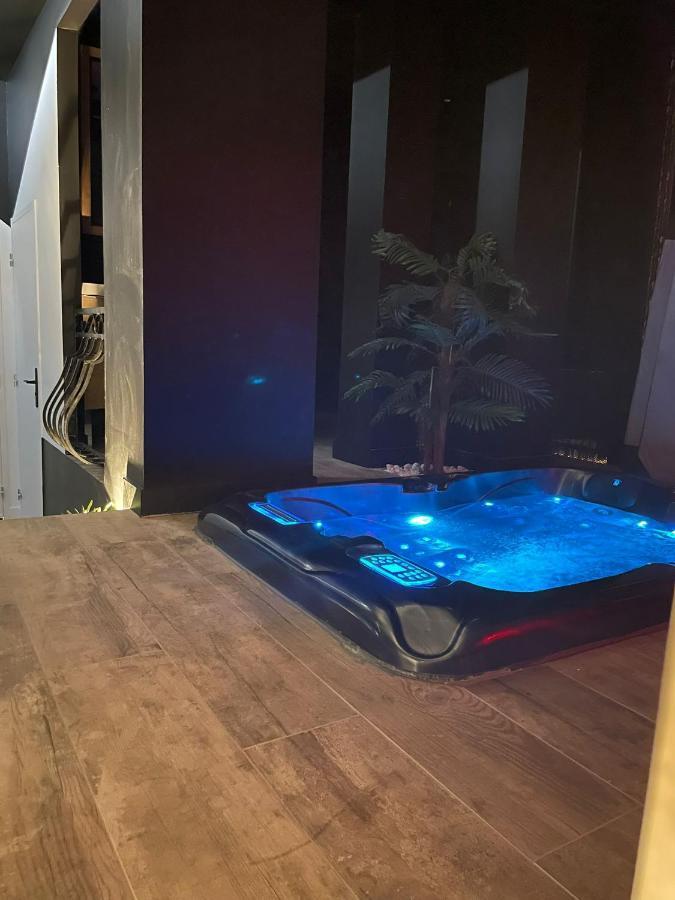 La Suite Grenoble Spa Jacuzzi Et Sauna Privatif ภายนอก รูปภาพ